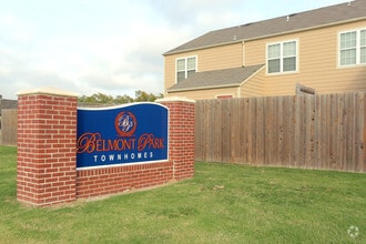 Building Photo - Belmont Park Townhomes