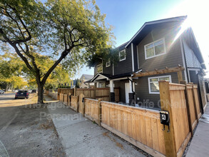 Building Photo - 831 Wilson Ave