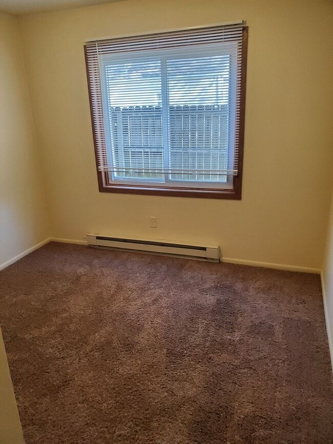 Interior Photo - MORT- 410 SE 4th St.