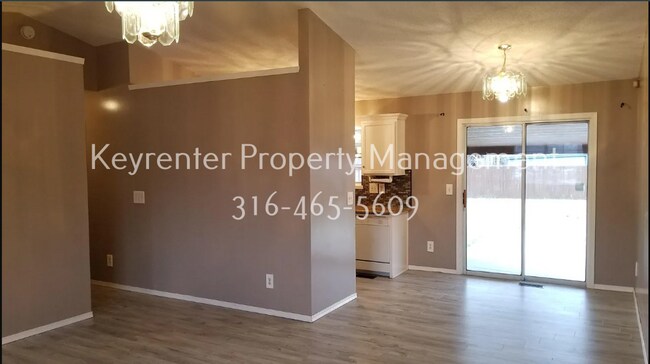 Foto del edificio - Spacious 4 Bedroom 2 Bathroom House