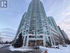 Building Photo - 220-220 Burnhamthorpe Rd W