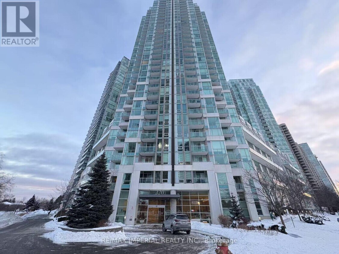 Primary Photo - 220-220 Burnhamthorpe Rd W
