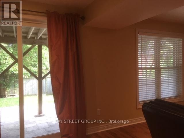 Building Photo - 67 Amberhill Way
