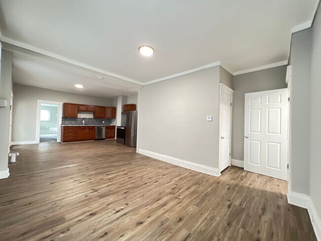 Building Photo - Colerain Estates *Renovated 4bedroom home*