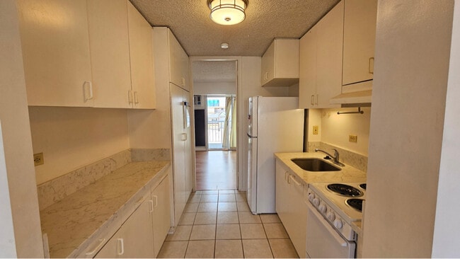 Building Photo - 1516 Ward Ave