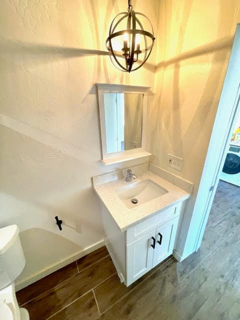 Building Photo - Renovated. with private yard!!!