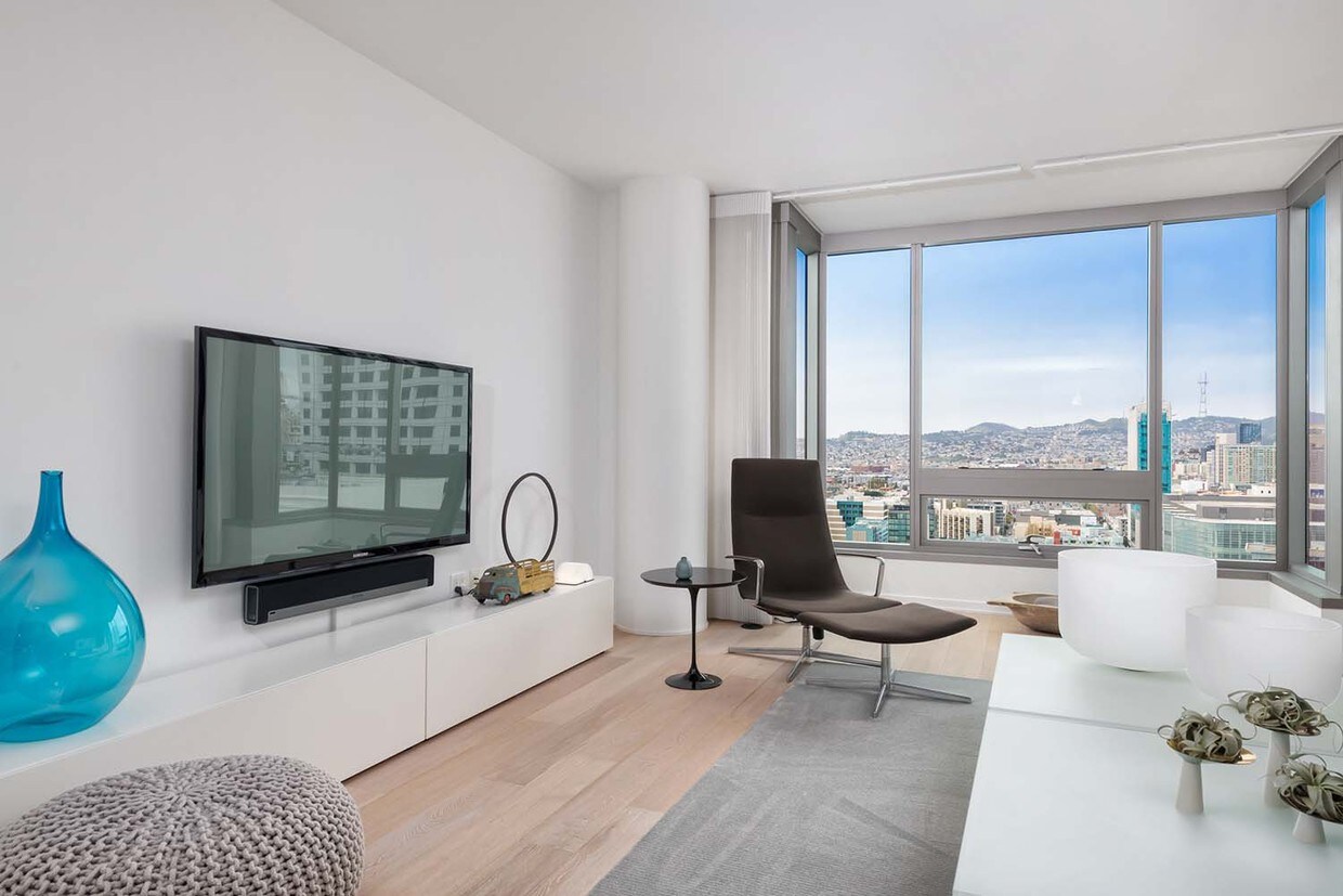 Primary Photo - Stunning One Hawthorne Penthouse