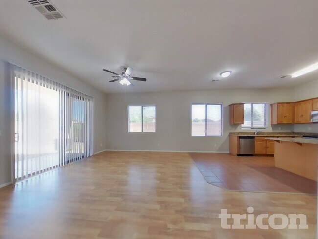 Foto del edificio - 20834 N Jones Ct