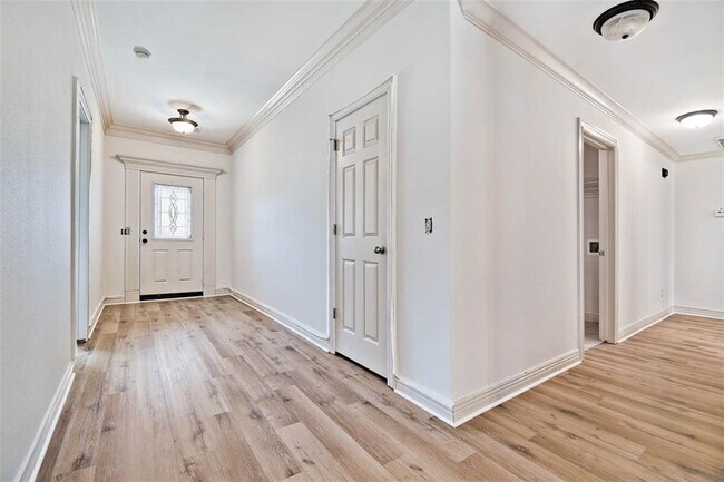 Foto del edificio - 2800 SW Azalea Ave