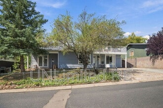 Building Photo - 3565 N Manor Rd