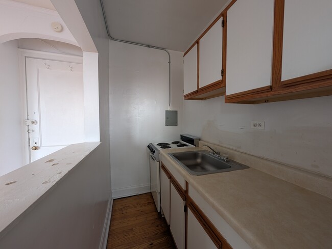 Foto del edificio - 3346 N Marshfield Ave