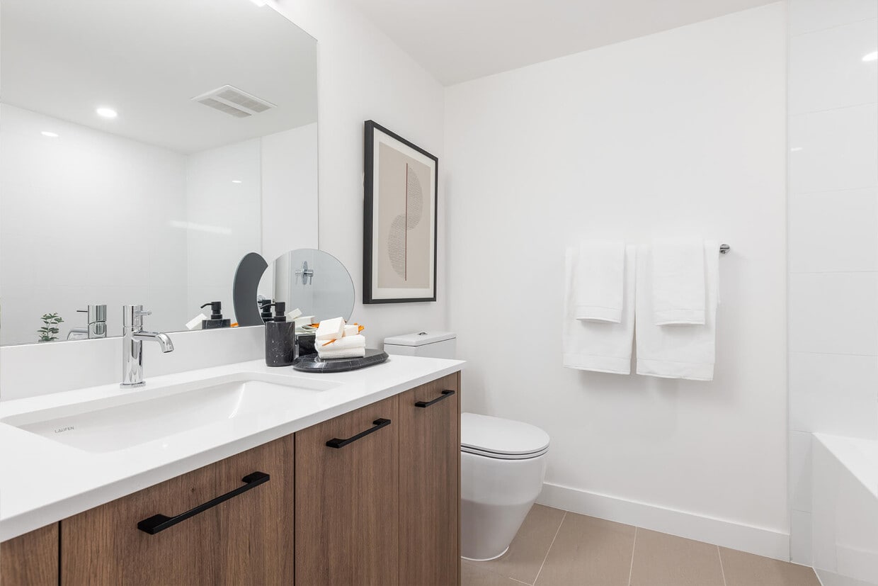 Building Photo - Wood & Water