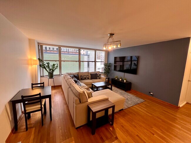 Foto del edificio - 1000 N Lake Shore Dr