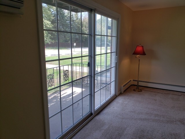 Building Photo - 12810 Hill Dr