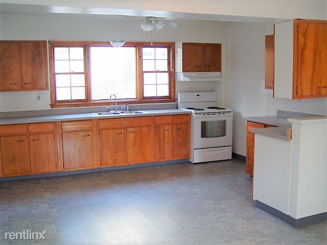 Building Photo - 292 Penobscot Ave