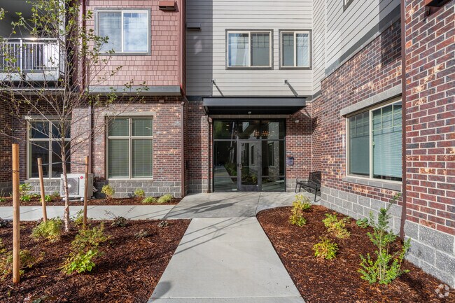 Entrada - Ironwood Place