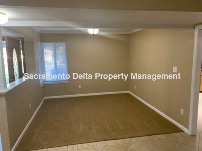 Foto del edificio - Spacious 3 bedroom, 2 Bath home in Citrus ...