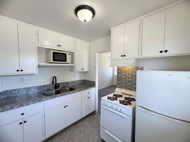 Foto del edificio - 3934 Third Ave