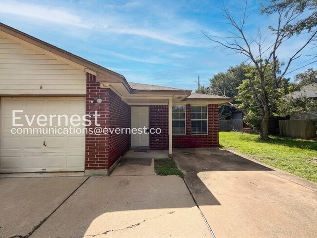 Building Photo - 202 Tamara Dr
