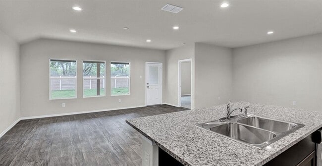 Building Photo - 6008 Roderick Dr