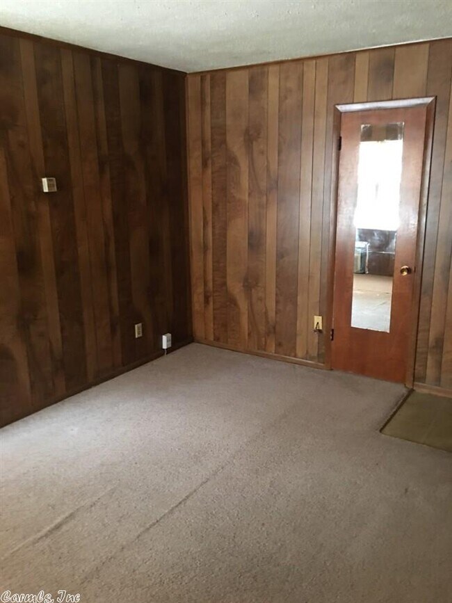 Foto del edificio - 220 N Taylor St