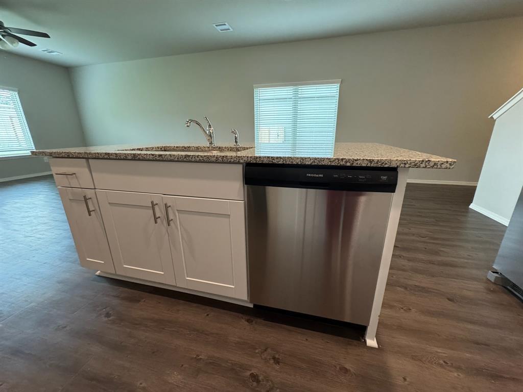 Foto principal - 648 Levine Ct