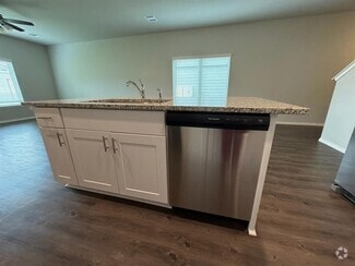 Building Photo - 648 Levine Ct