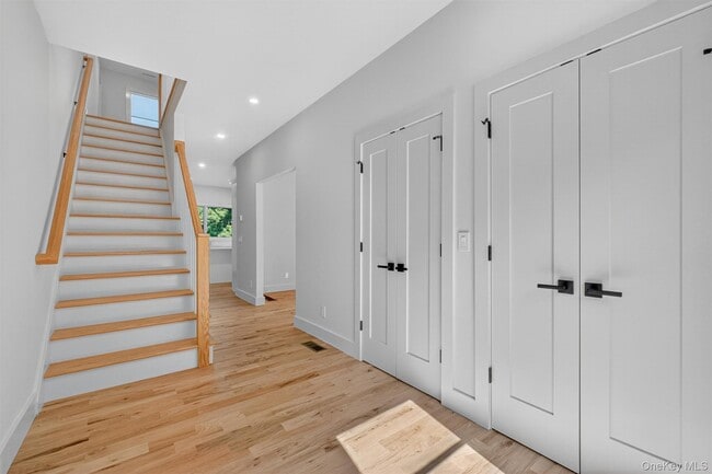 Building Photo - 64 Stonehouse Rd