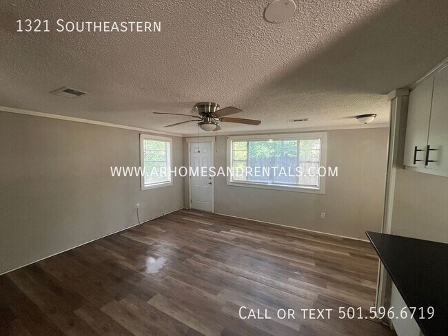 Foto del edificio - 1321 Southeastern-