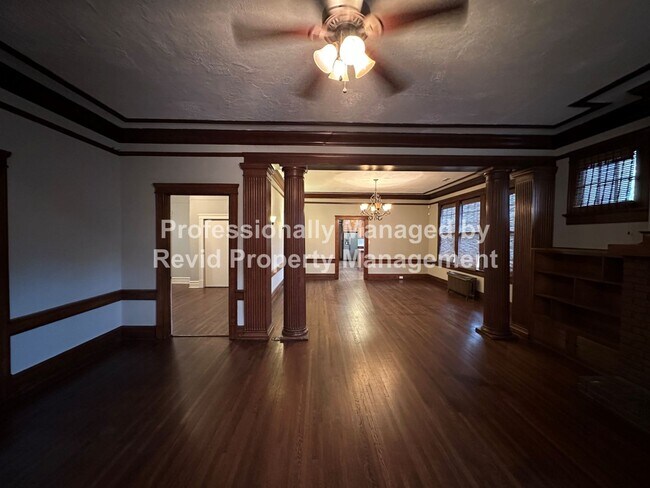 Foto del edificio - Beautiful 5 Bedroom Home in Midtown!!