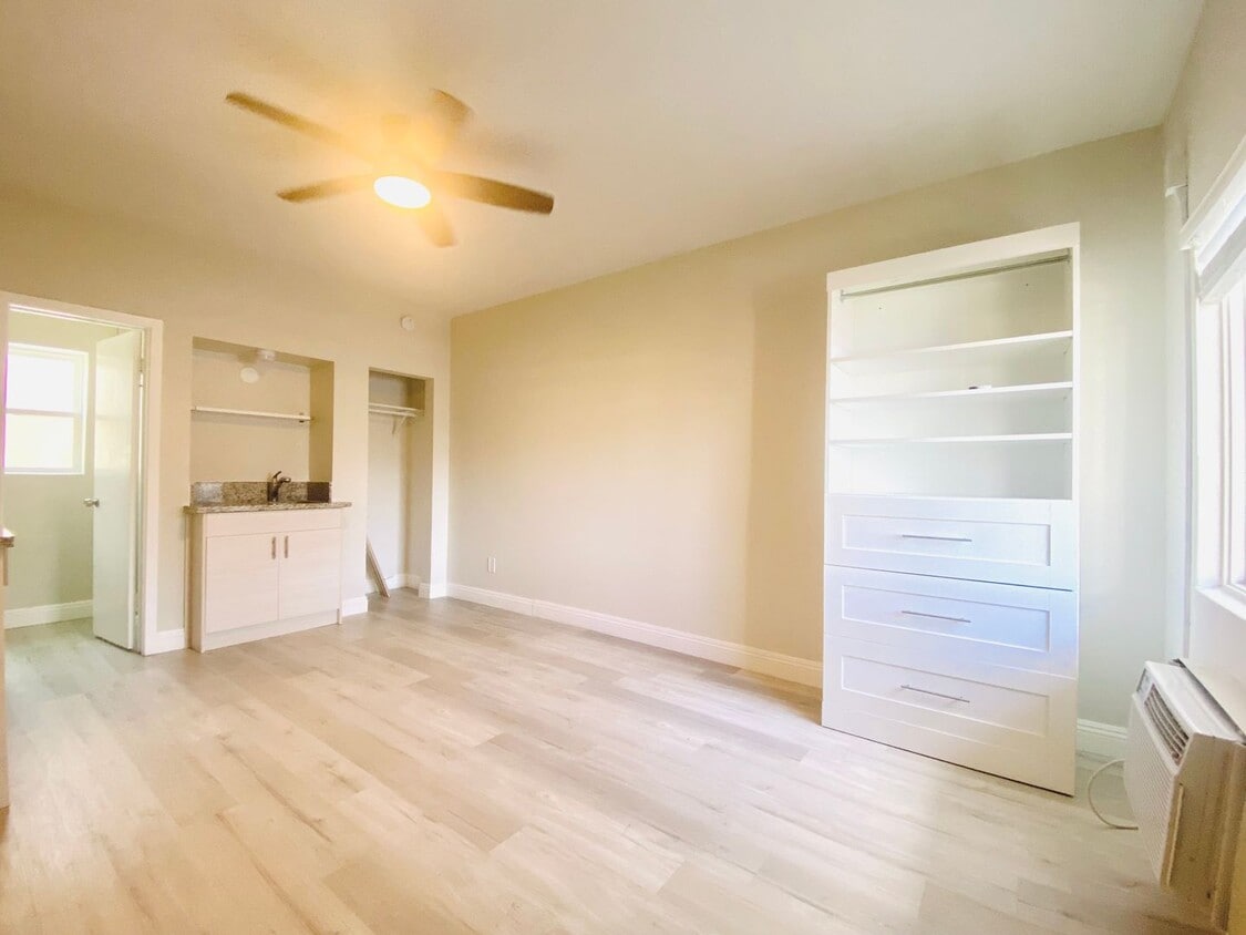 Foto principal - STUDIO APARTMENT AVAILABLE IN THE HEART OF...