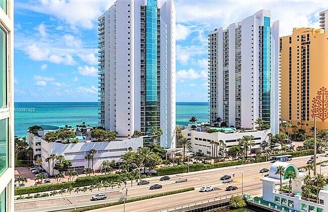 Building Photo - 150 Sunny Isles Blvd