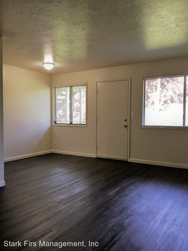 Foto principal - 303 SE 126th Ave