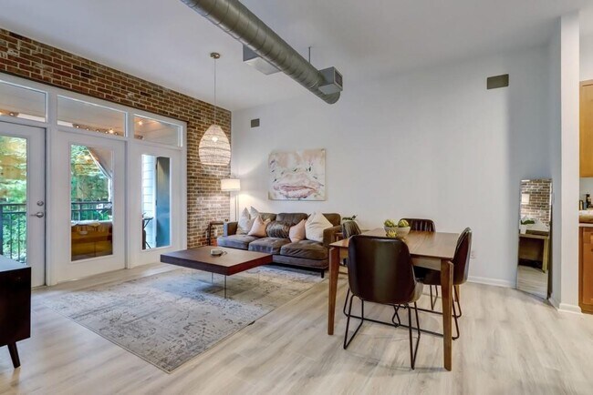 Foto del edificio - 600 Brickworks Cir NE