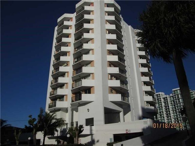 Building Photo - 7933 West Dr