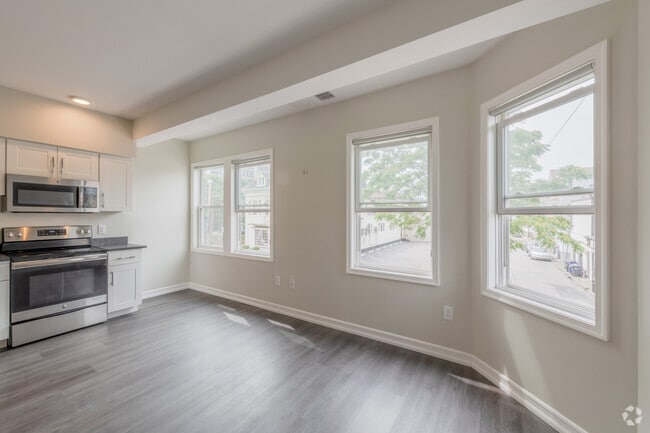 1 BR, 1 BA - 125 Atwells