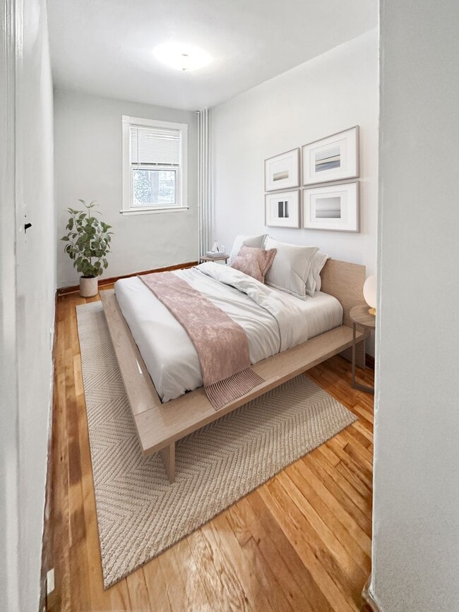 Building Photo - Stunning 4 bed 2 bath in beautiful Jamaica Plain