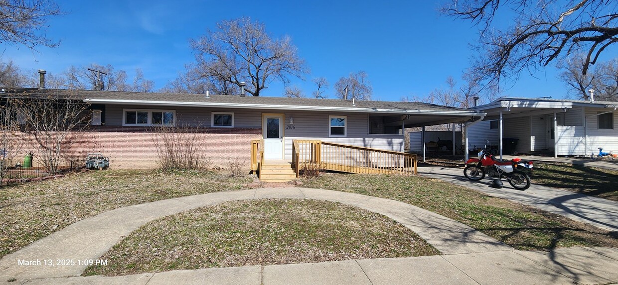 Foto principal - Like new SW 3BR rancher in Washburn Rural ...