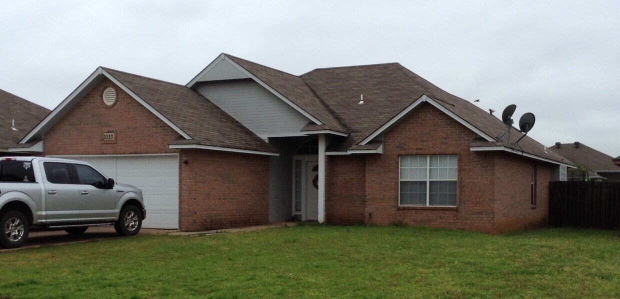 Primary Photo - 2112 N Manning St