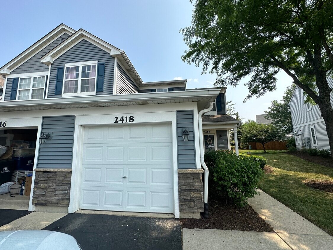 2418 Oneida Ln Unit 2418, Naperville, IL 60563 Condo for Rent in
