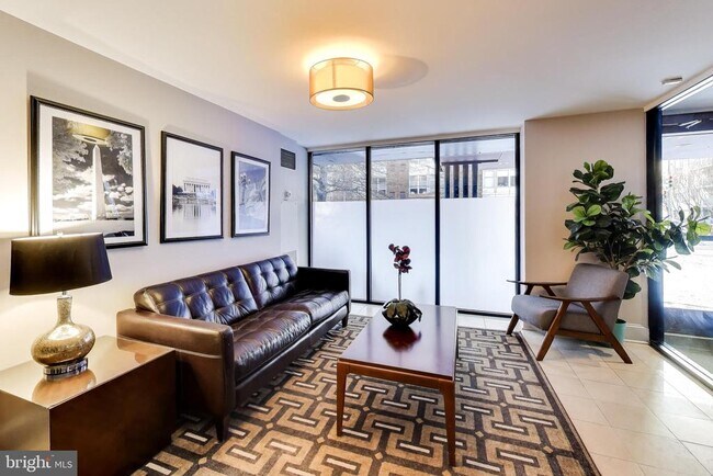 Foto del edificio - 1245 13th St NW