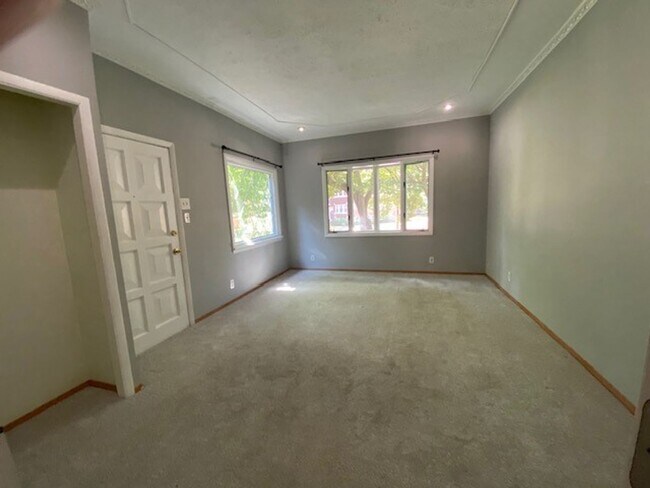 Foto del edificio - 103 N Portage Path