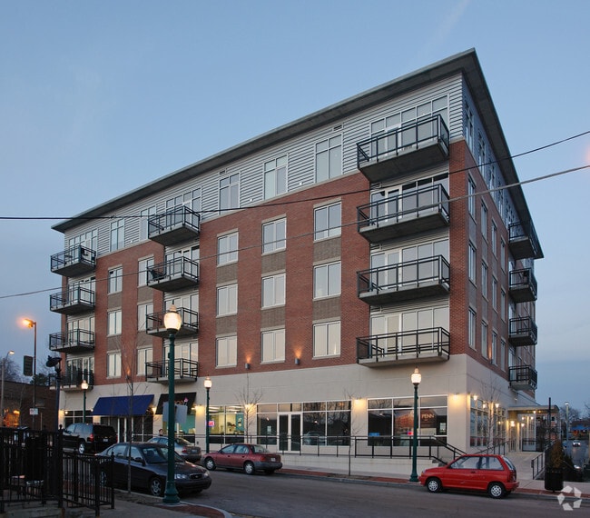 Building Photo - 4141 Pennsylvania Ave
