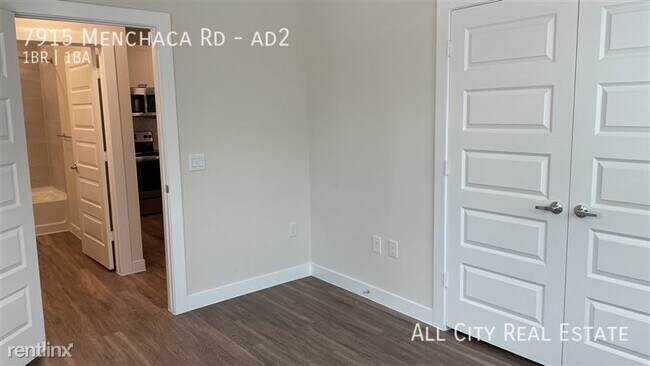 Building Photo - 7915 Menchaca Rd