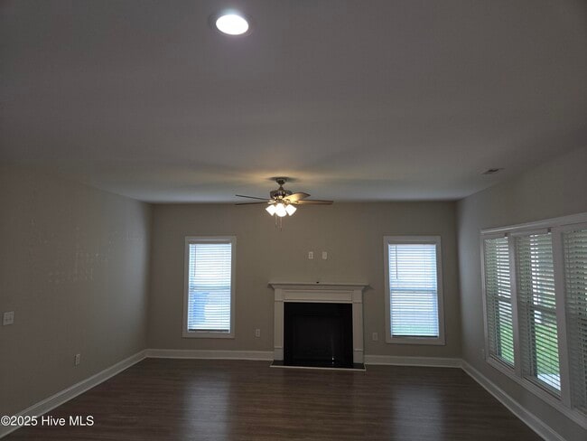 Foto del edificio - 1715 Sassafras Ct