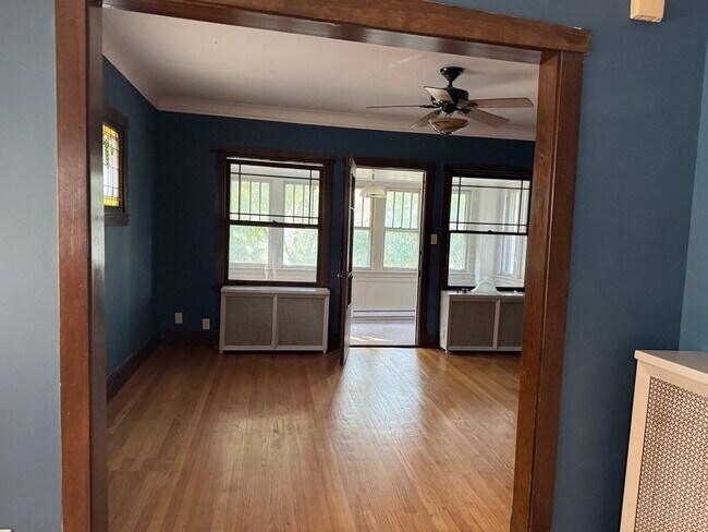 Foto del edificio - 4741 N Kilbourn Ave