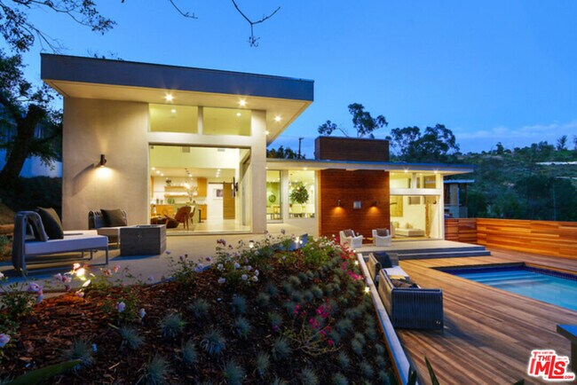 Foto del edificio - 10486 Sandal Ln