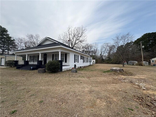 Foto del edificio - 3174 Lindsay Rd