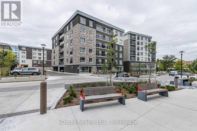 Building Photo - 275F Larch St
