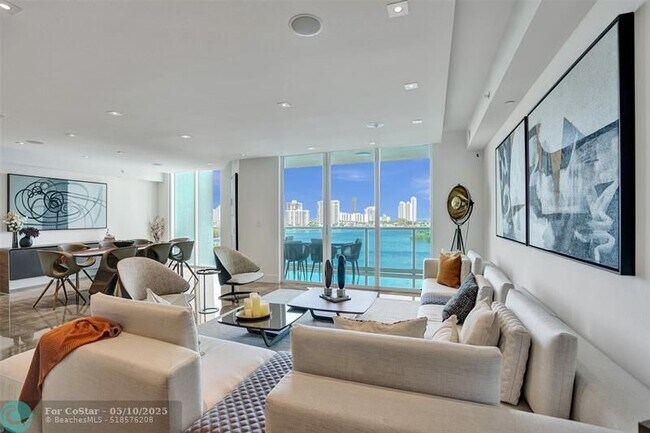 Foto del edificio - 3301 NE 183rd St